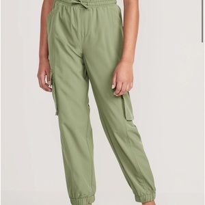 Old Navy Cargo Joggers for Girls Green